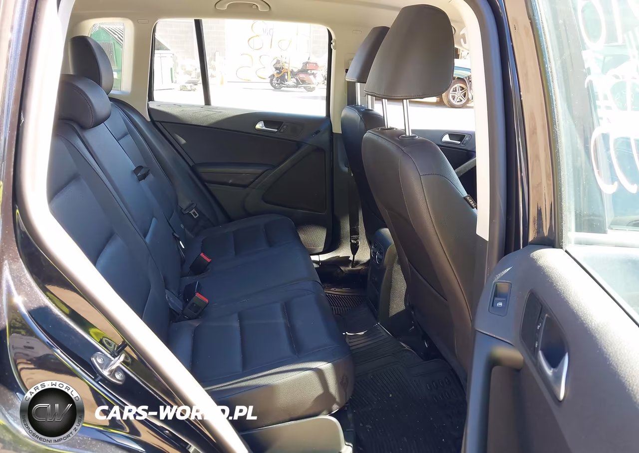 2017 Volkswagen Tiguan 2.0T-2.0T S VIN:WVGBV7AX6HK015905 - 8