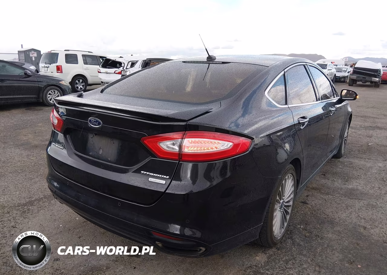 2015 Ford Fusion Titanium VIN:3FA6P0K97FR131037 - 4