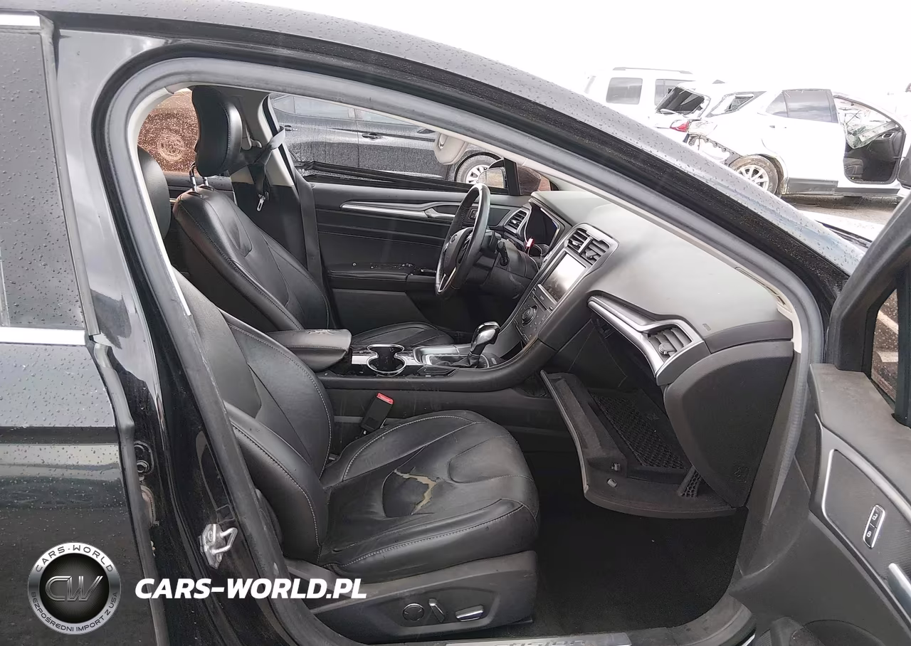 2015 Ford Fusion Titanium VIN:3FA6P0K97FR131037 - 5