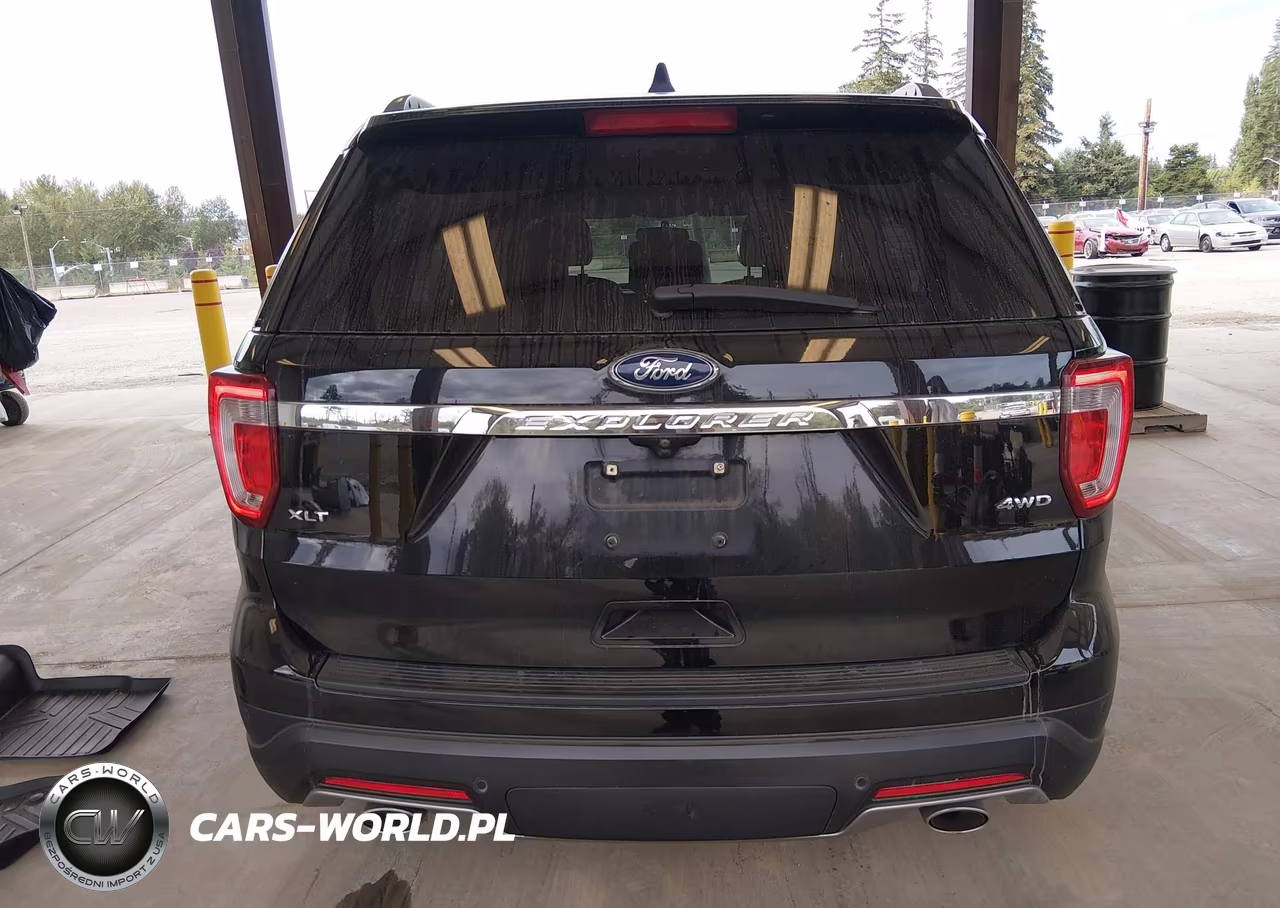 2018 Ford Explorer Xlt VIN:1FM5K8D84JGA36390 - 16