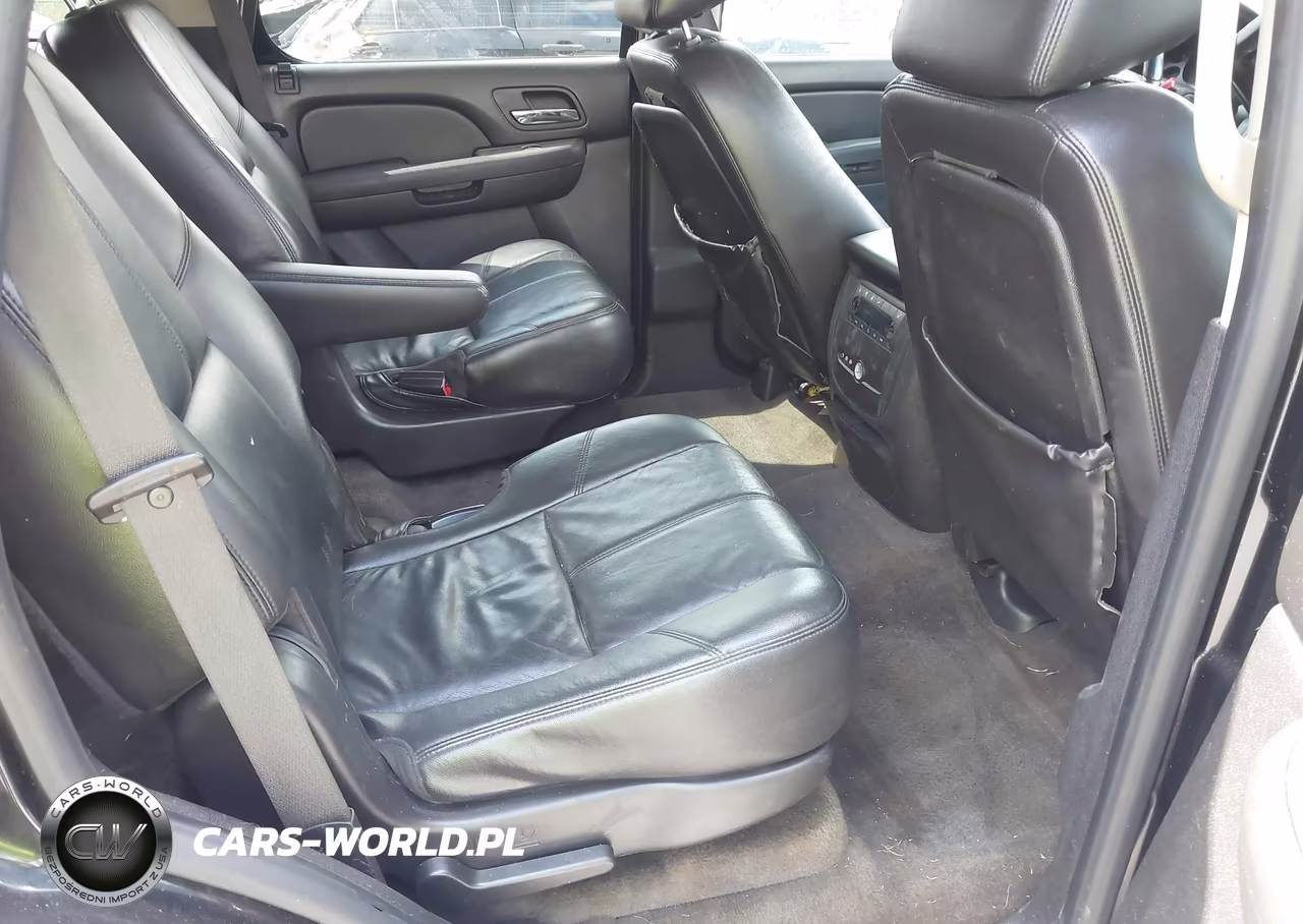 2010 Chevrolet Tahoe Lt VIN:1GNUCBE08AR199915 - 8
