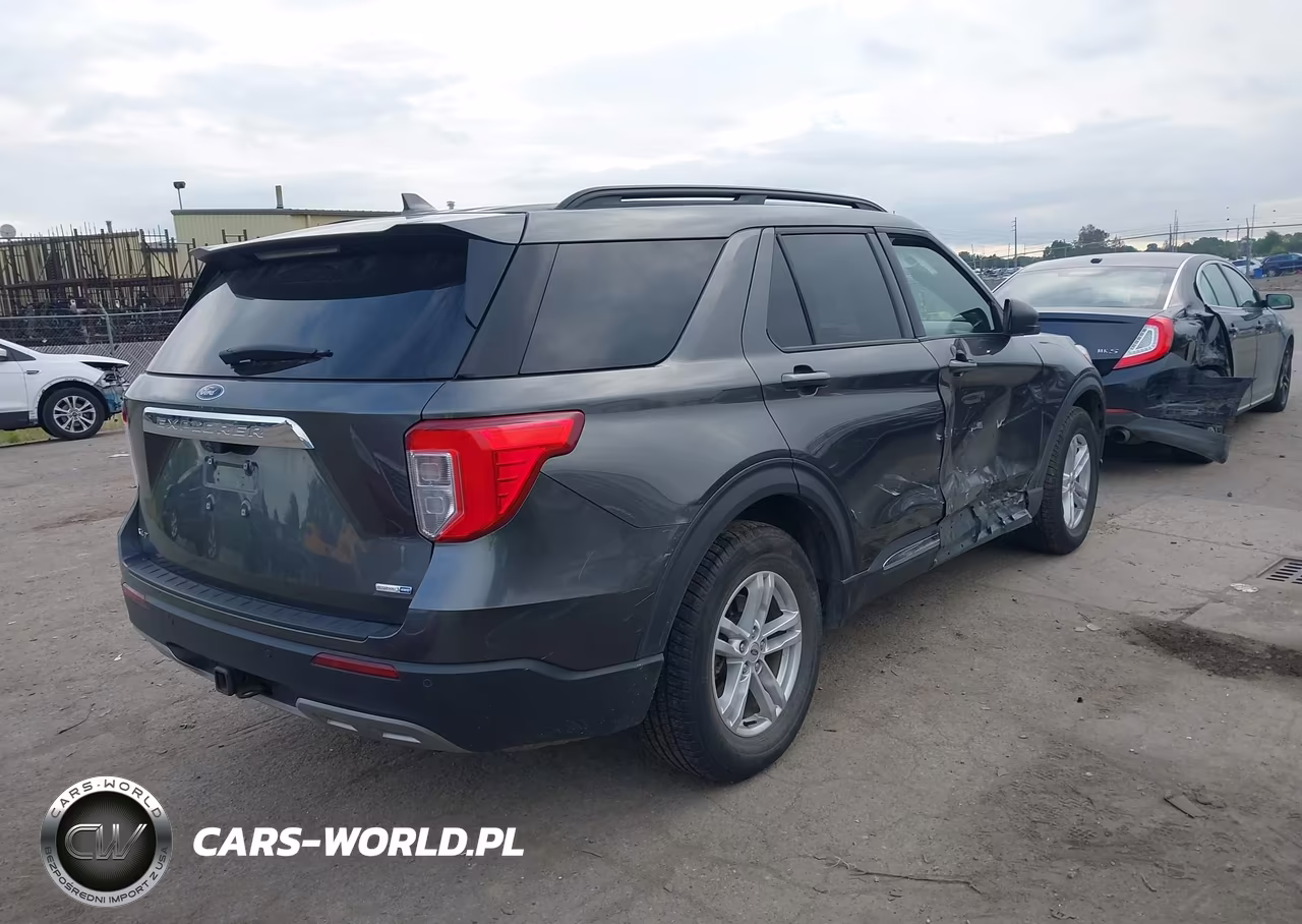 2020 Ford Explorer Xlt VIN:1FMSK8DH1LGA26082 - 4