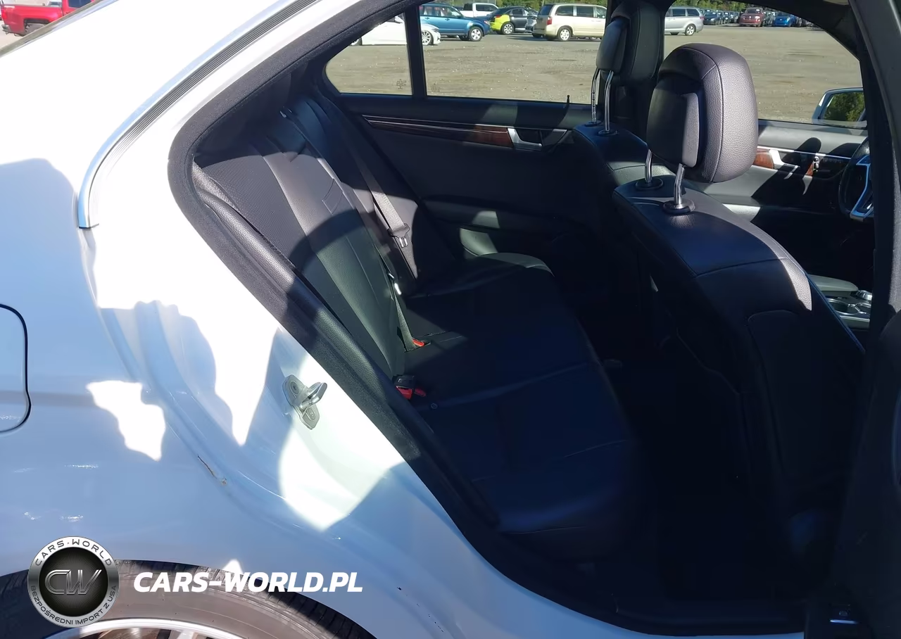 2014 Mercedes-Benz C 300 Sport 4Matic VIN:WDDGF8AB0EA933772 - 8