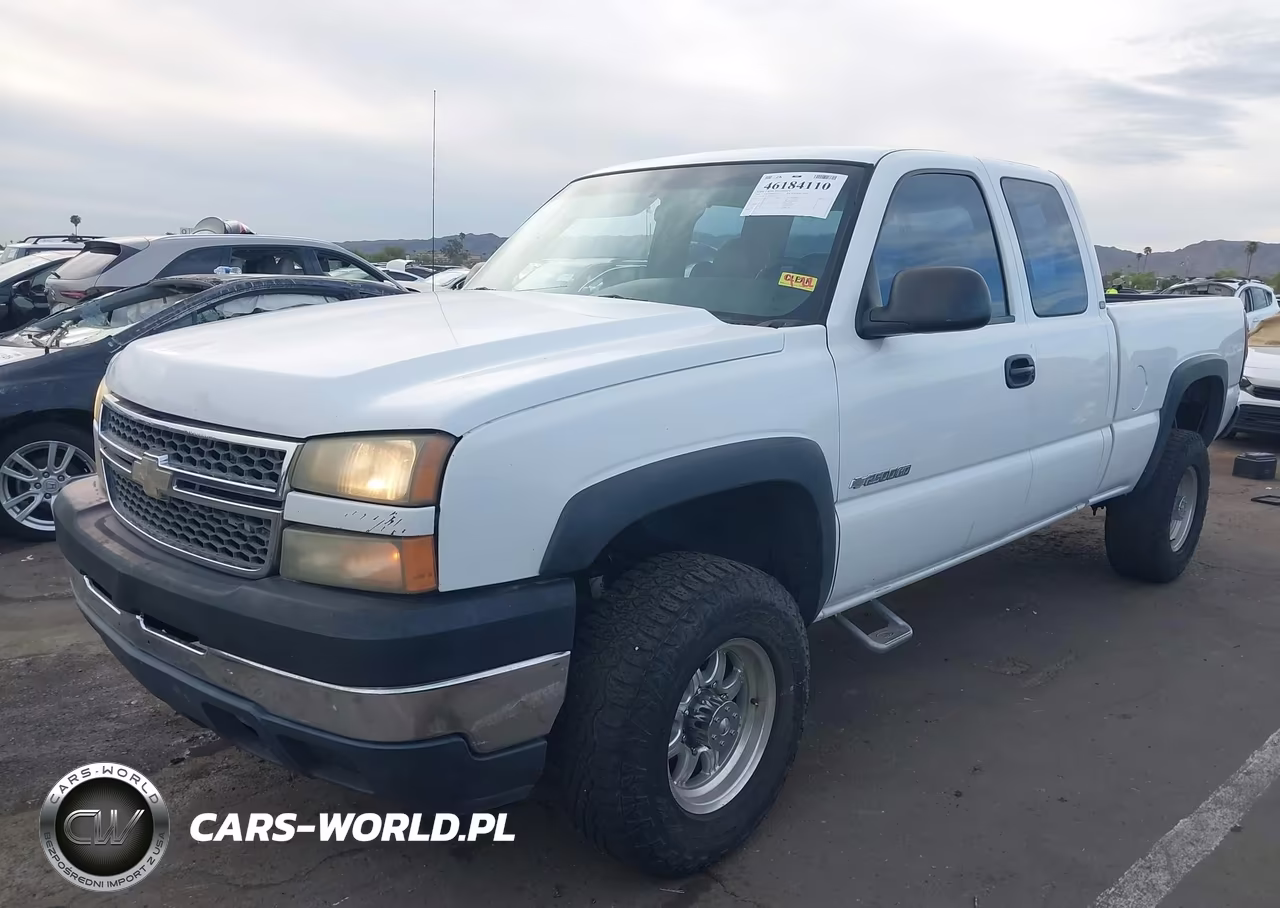 2005 Chevrolet Silverado 2500Hd Work Truck VIN:1GCHC29U15E209219 - 2