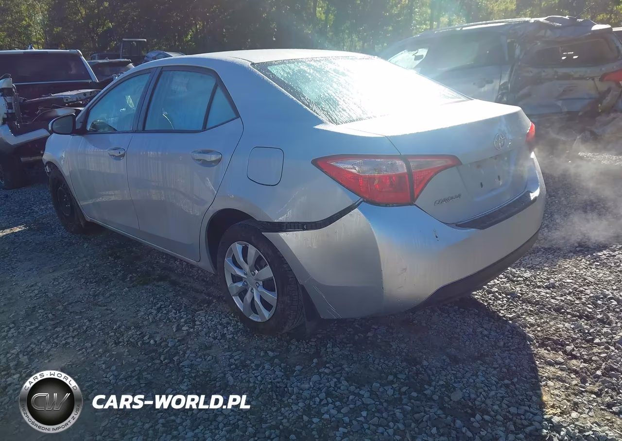 2017 Toyota Corolla Le VIN:2T1BURHE0HC875338 - 3