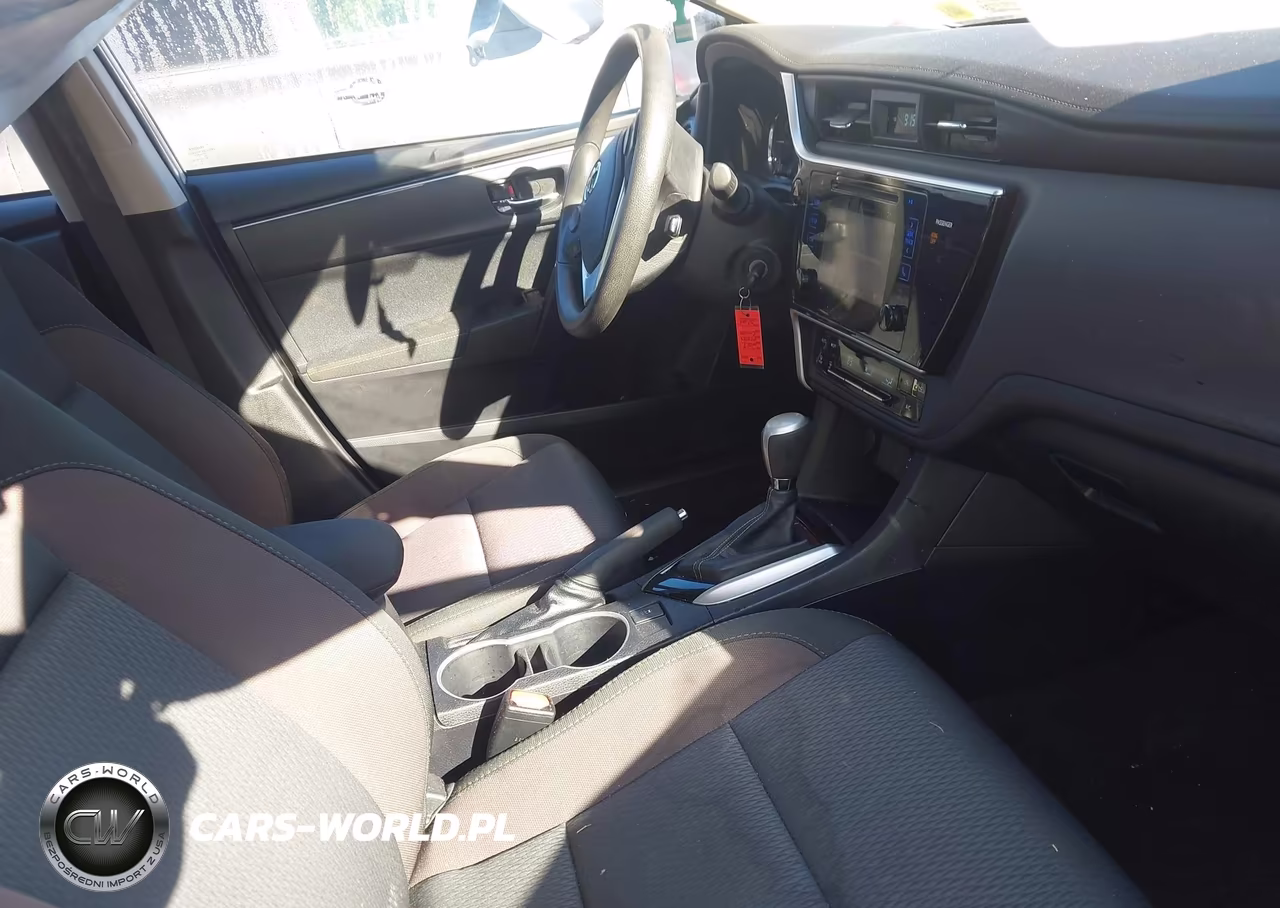 2017 Toyota Corolla Le VIN:2T1BURHE0HC875338 - 5