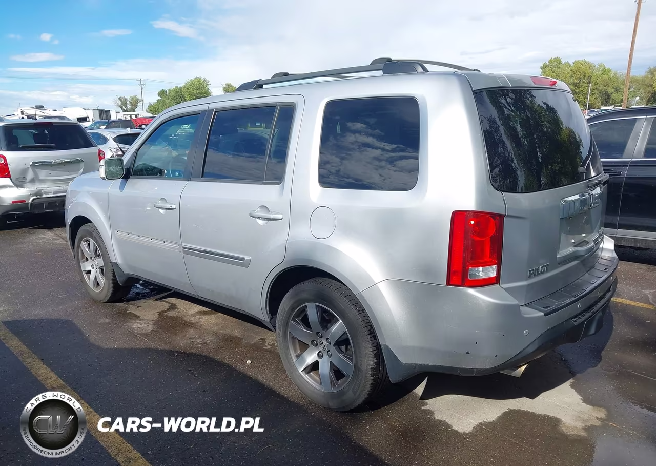 2012 Honda Pilot Touring VIN:5FNYF4H90CB031685 - 3