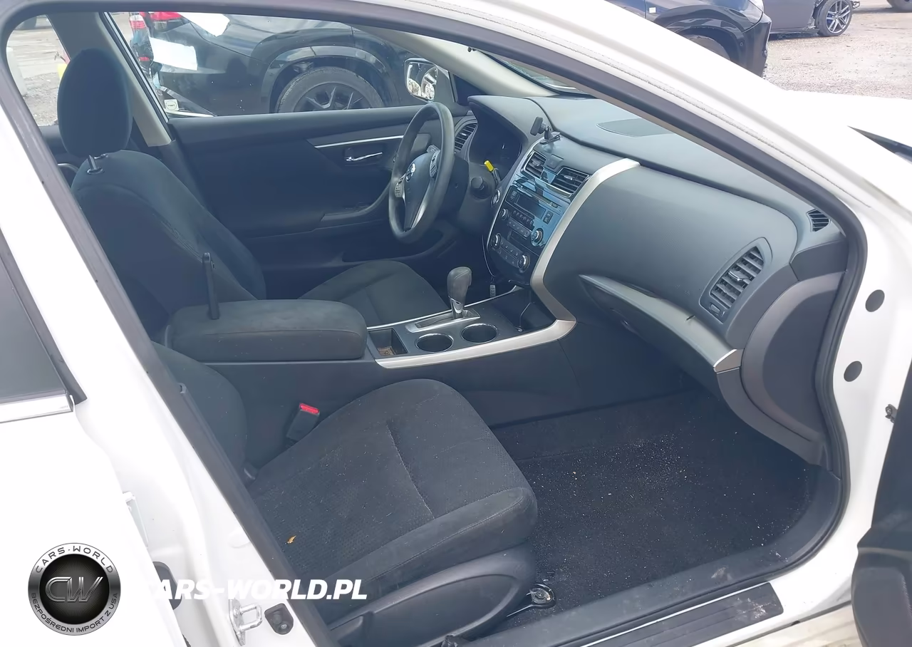 2015 Nissan Altima 2.5 S VIN:1N4AL3AP4FN360690 - 5