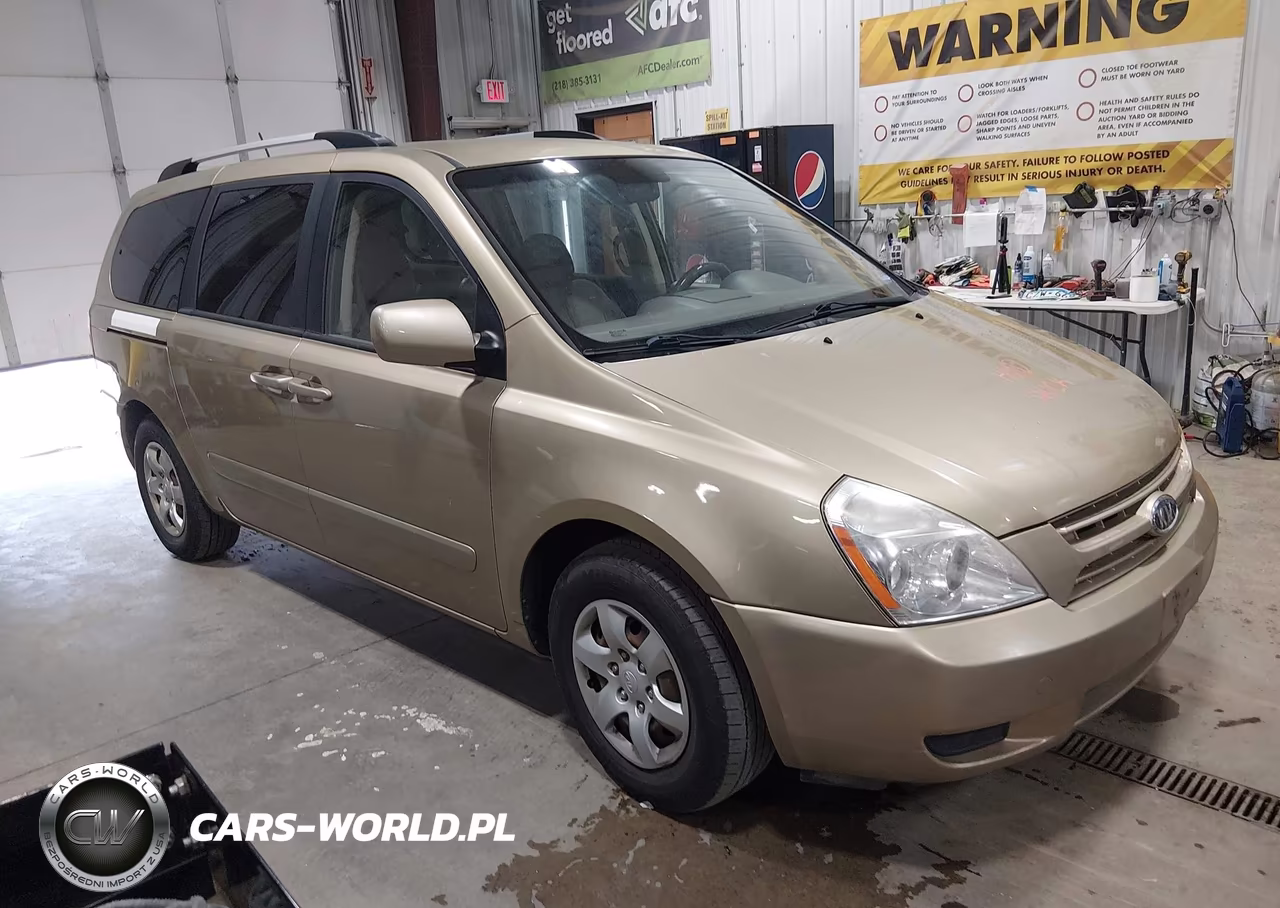2010 Kia Sedona Lx