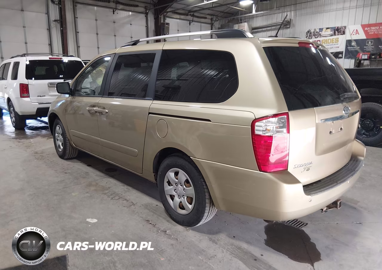 2010 Kia Sedona Lx VIN:KNDMG4C3XA6330219 - 3