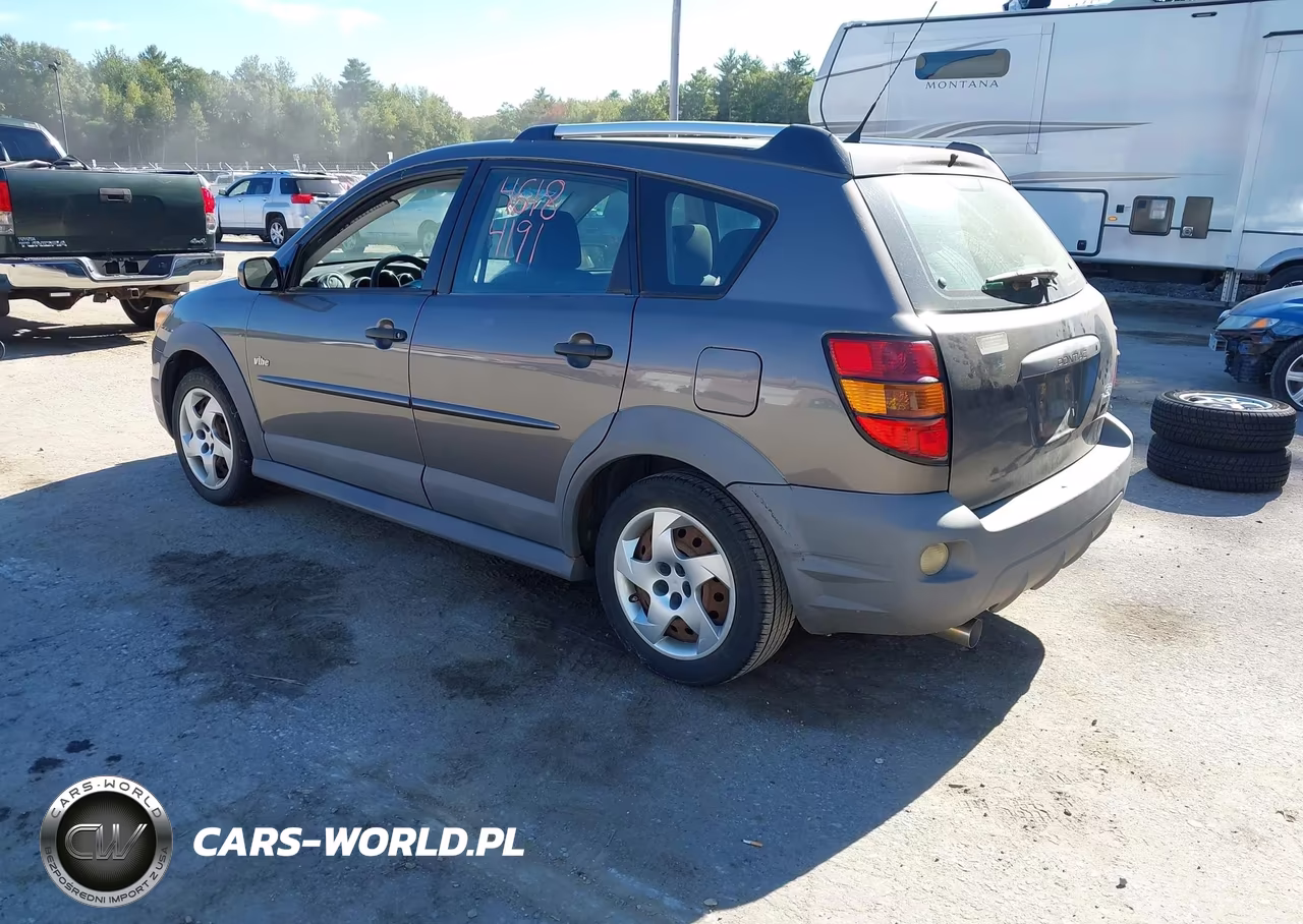 2008 Pontiac Vibe VIN:5Y2SL65818Z411741 - 3