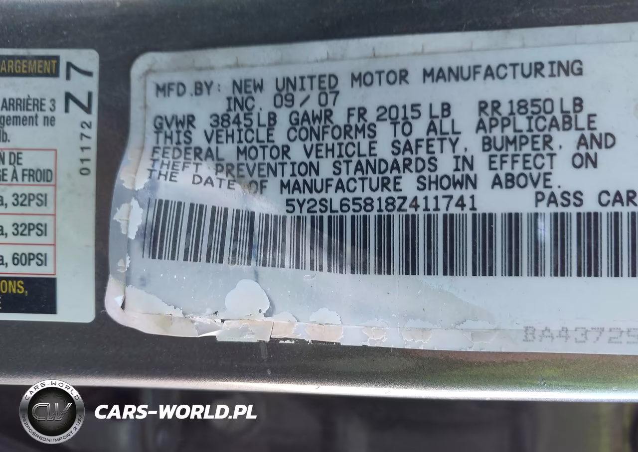 2008 Pontiac Vibe VIN:5Y2SL65818Z411741 - 9