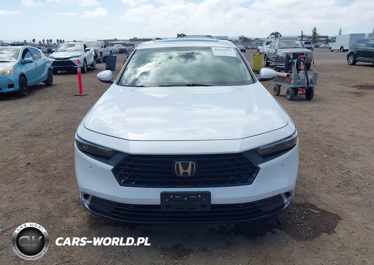 2023 Honda Accord Hybrid Touring VIN:1HGCY2F80PA021533 - 13