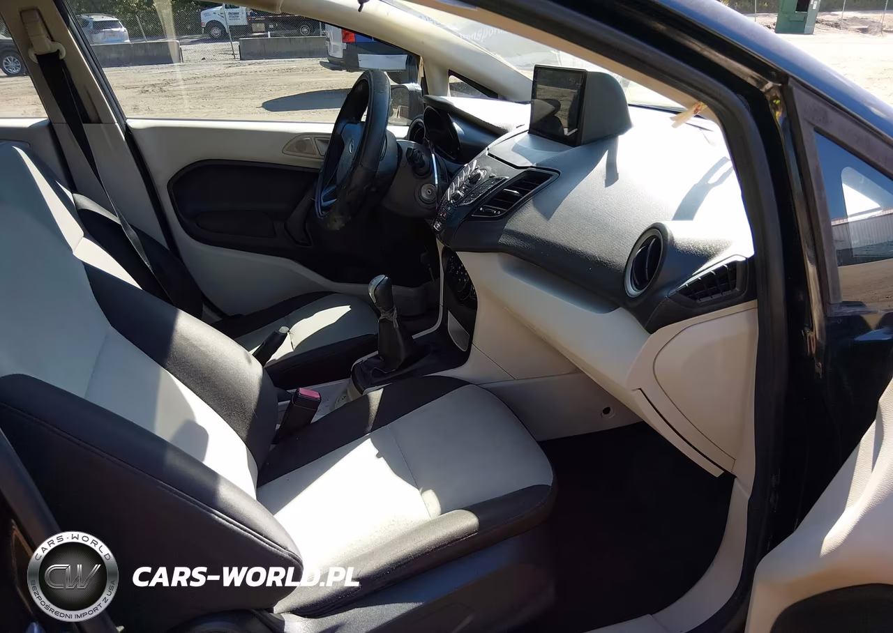 2013 Ford Fiesta S VIN:3FADP4AJ1DM218937 - 5