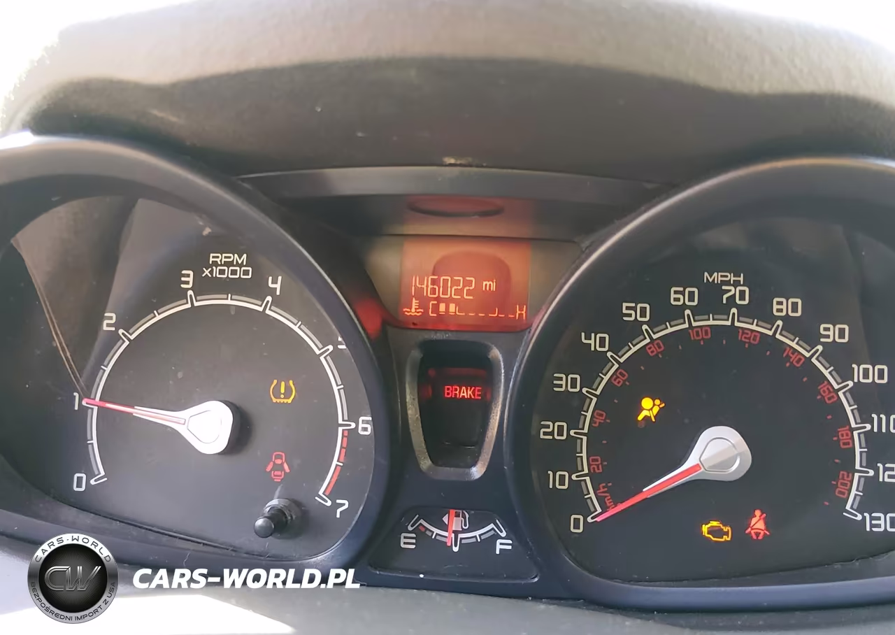 2013 Ford Fiesta S VIN:3FADP4AJ1DM218937 - 7
