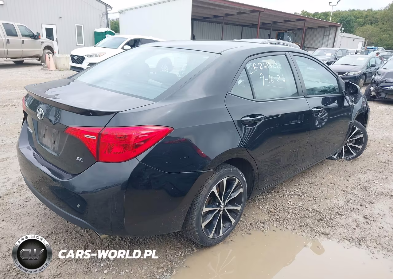 2018 Toyota Corolla Se VIN:2T1BURHE5JC089430 - 4