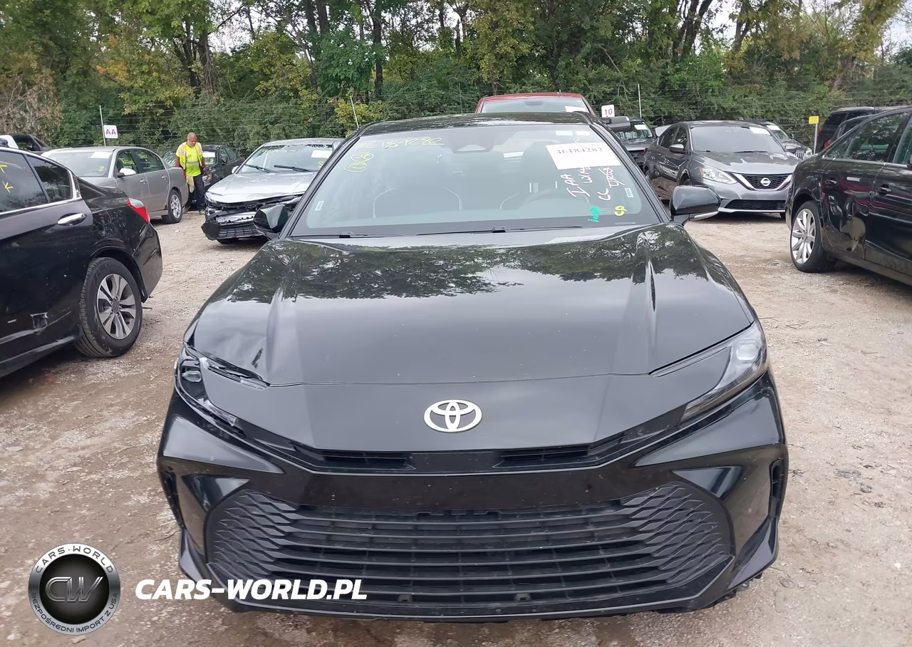 2026 Toyota Camry Se VIN:4T1DAACK1TU772100 - 12