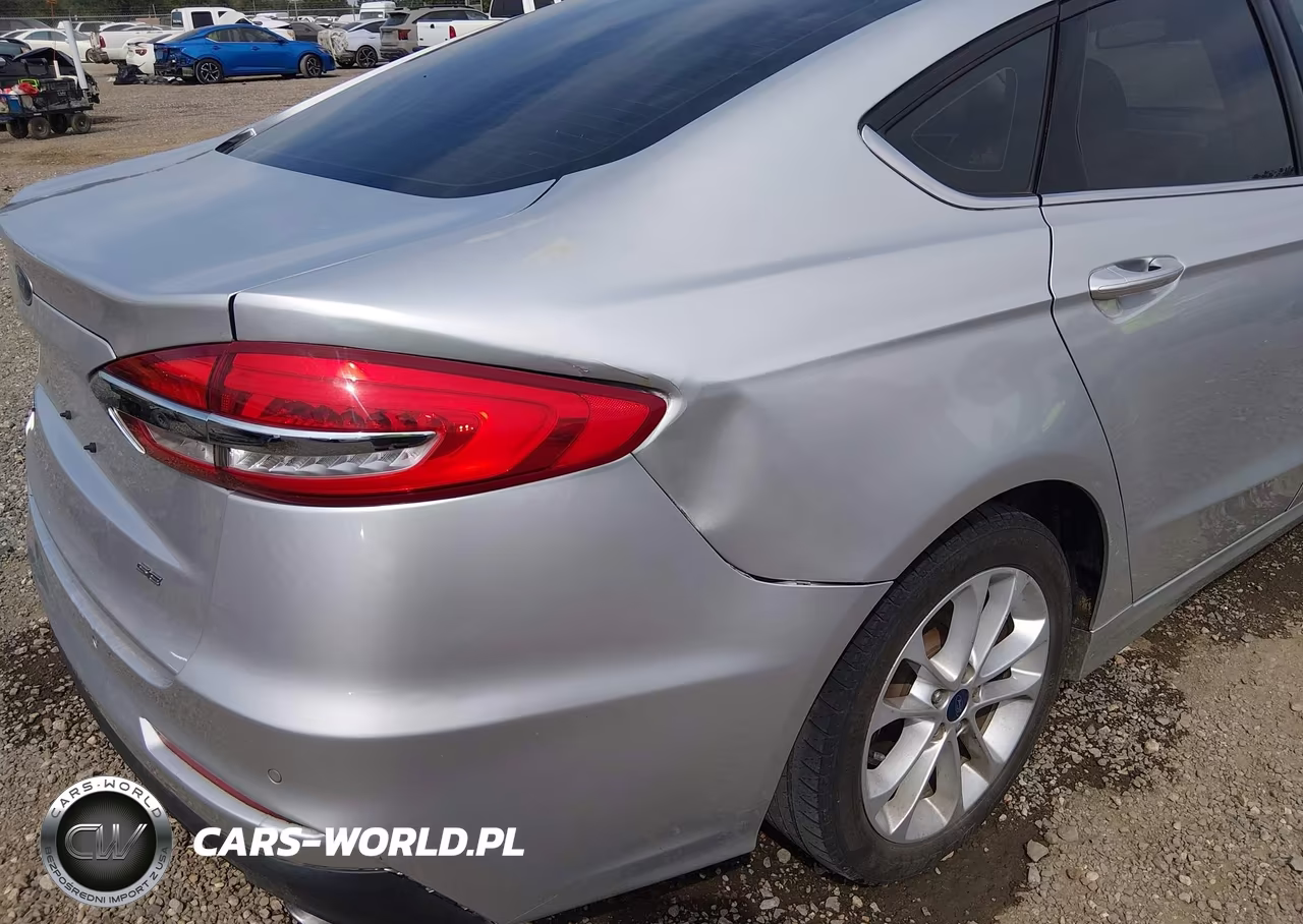 2019 Ford Fusion Se VIN:3FA6P0HD4KR132443 - 18