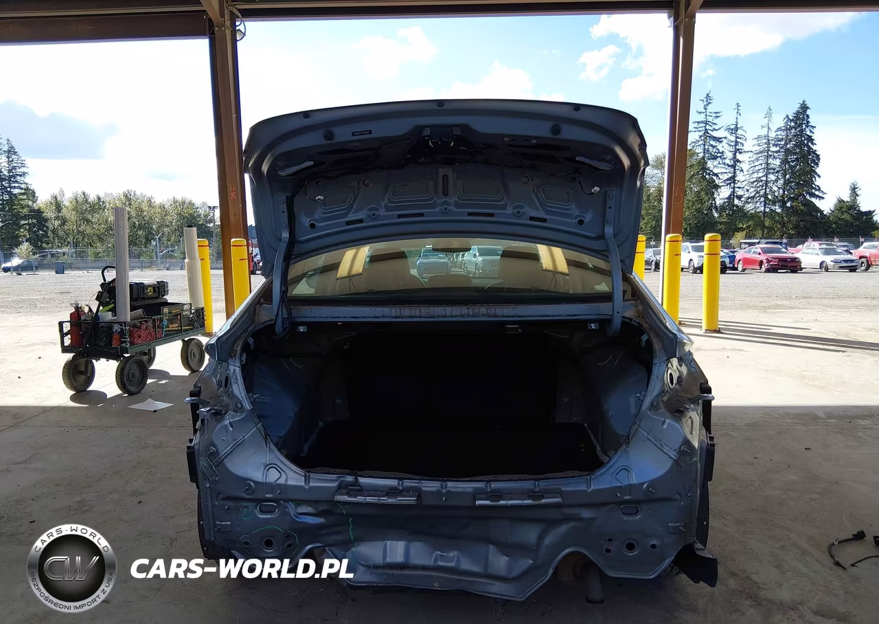 2017 Hyundai Elantra Limited VIN:5NPD84LF5HH068262 - 17