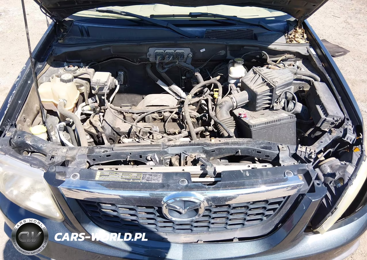 2008 Mazda Tribute I Sport VIN:4F2CZ02Z58KM09609 - 10