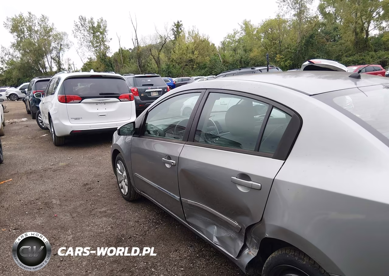 2011 Nissan Sentra 2.0S VIN:3N1AB6AP8BL692045 - 14