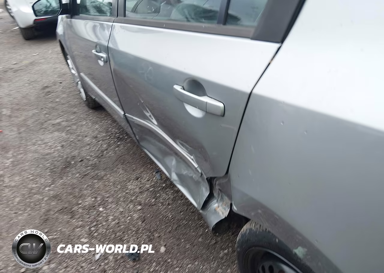 2011 Nissan Sentra 2.0S VIN:3N1AB6AP8BL692045 - 6