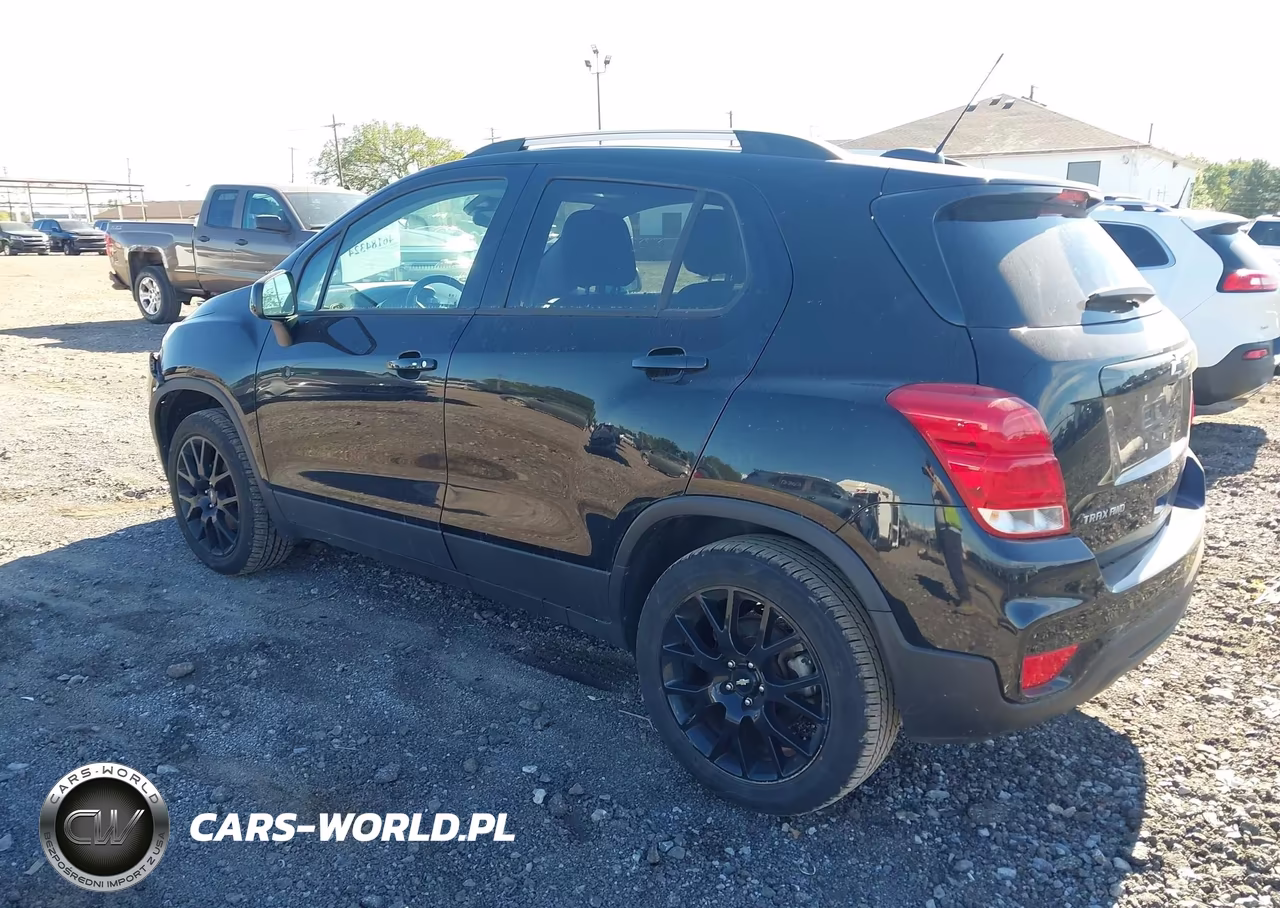 2022 Chevrolet Trax Awd Lt VIN:KL7CJPSM4NB569509 - 3