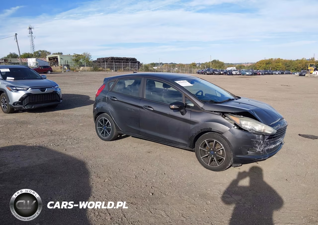 2016 Ford Fiesta Se VIN:3FADP4EJ7GM118288 - 1