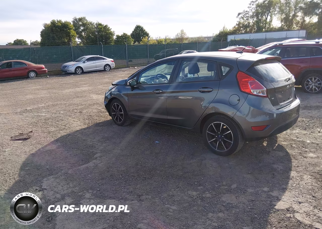 2016 Ford Fiesta Se VIN:3FADP4EJ7GM118288 - 3
