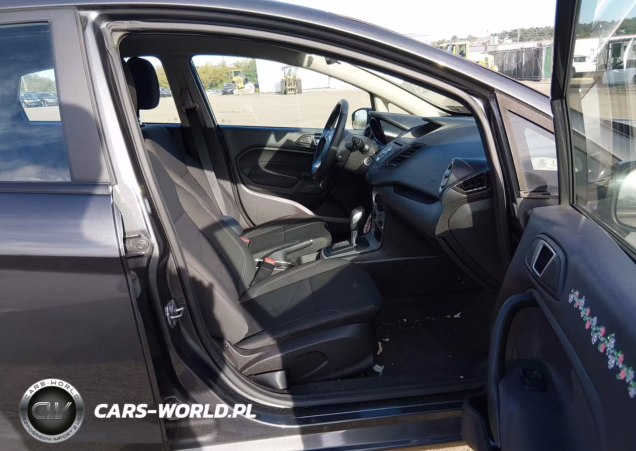2016 Ford Fiesta Se VIN:3FADP4EJ7GM118288 - 5