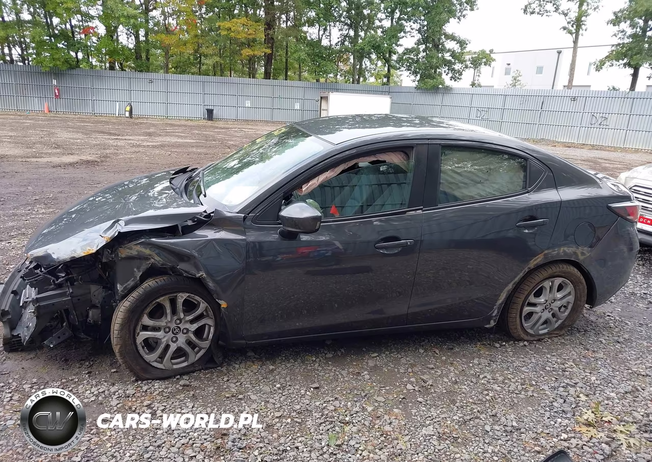 2018 Toyota Yaris Ia VIN:3MYDLBYV9JY324528 - 13