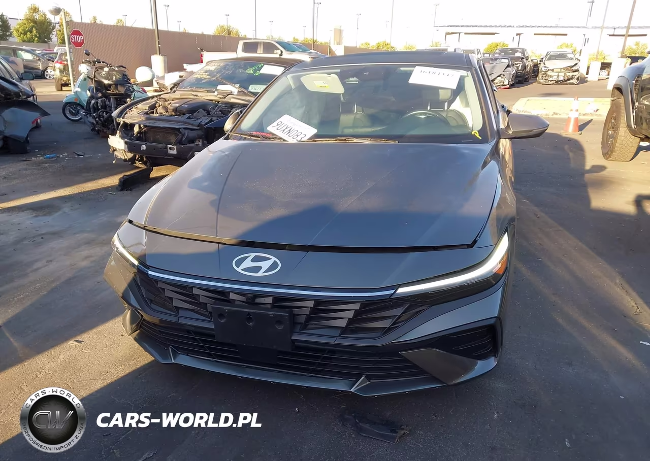 2025 Hyundai Elantra Limited VIN:KMHLP4DG4SU898519 - 13