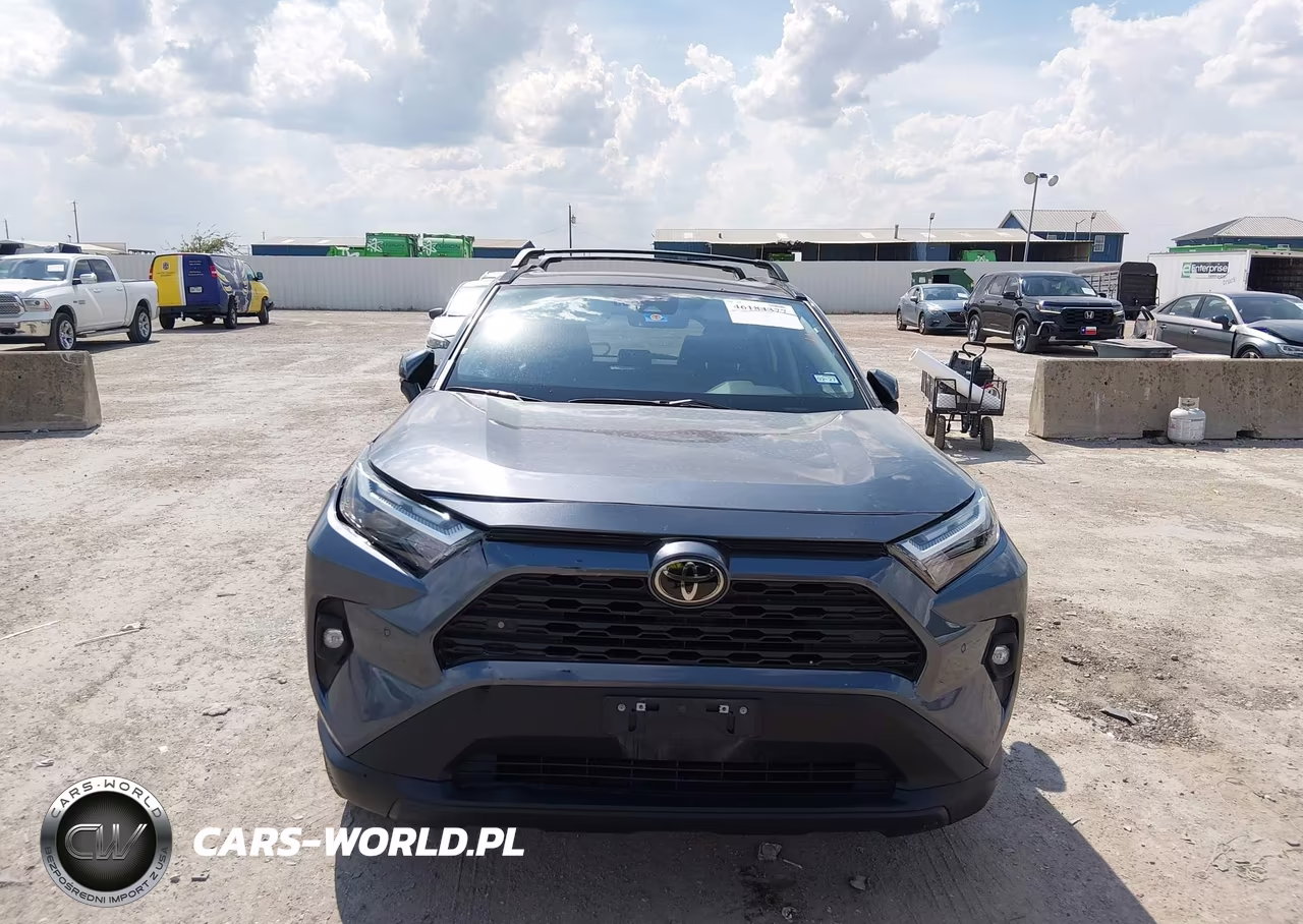 2024 Toyota Rav4 Xle Premium VIN:2T3C1RFV3RW338633 - 13