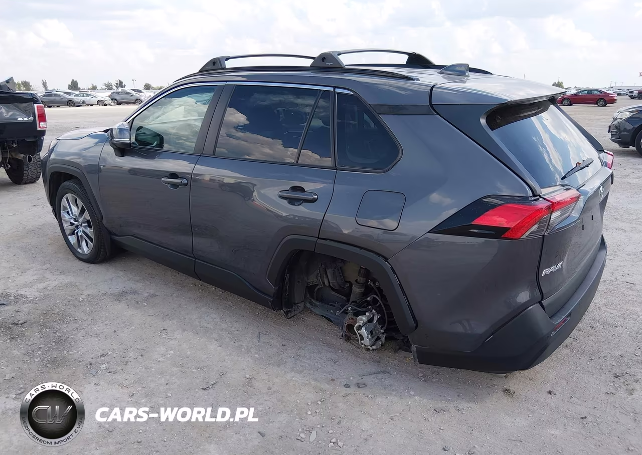 2024 Toyota Rav4 Xle Premium VIN:2T3C1RFV3RW338633 - 3