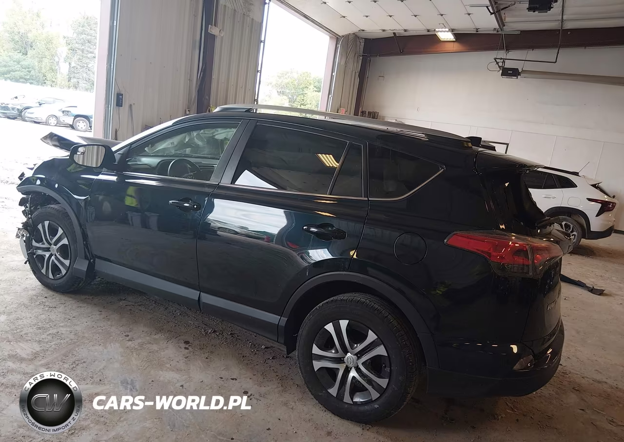 2017 Toyota Rav4 Le VIN:2T3ZFREV6HW374246 - 3