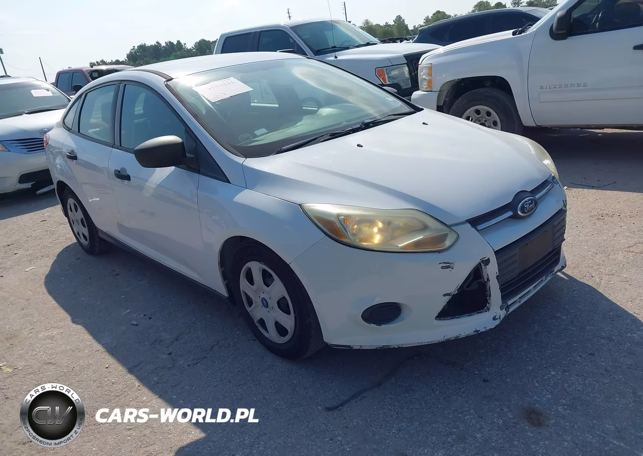 2012 Ford Focus S VIN:1FAHP3E27CL237815 - 1