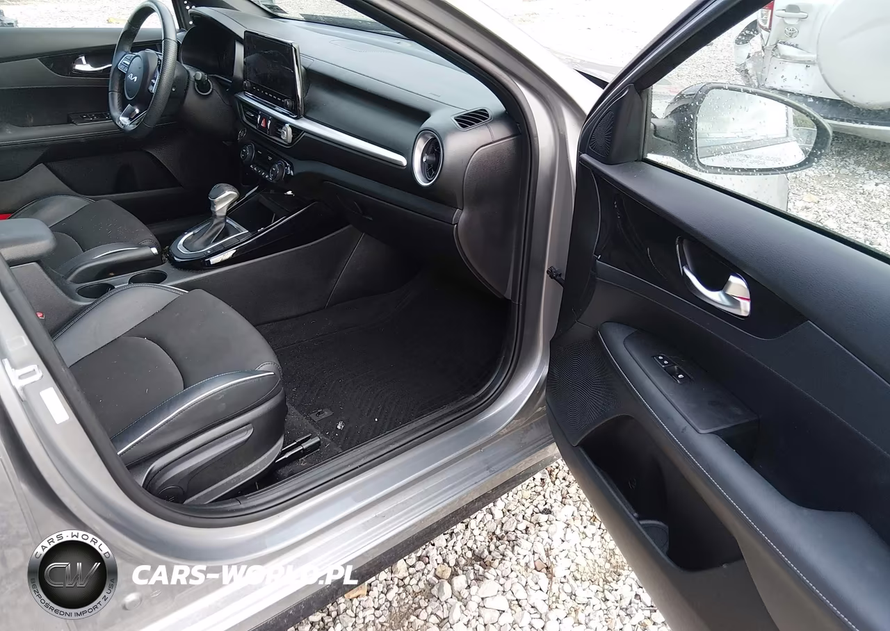 2023 Kia Forte Gt-Line VIN:3KPF54AD1PE665804 - 5