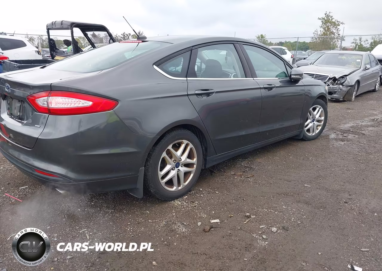 2015 Ford Fusion Se VIN:3FA6P0H77FR191647 - 4