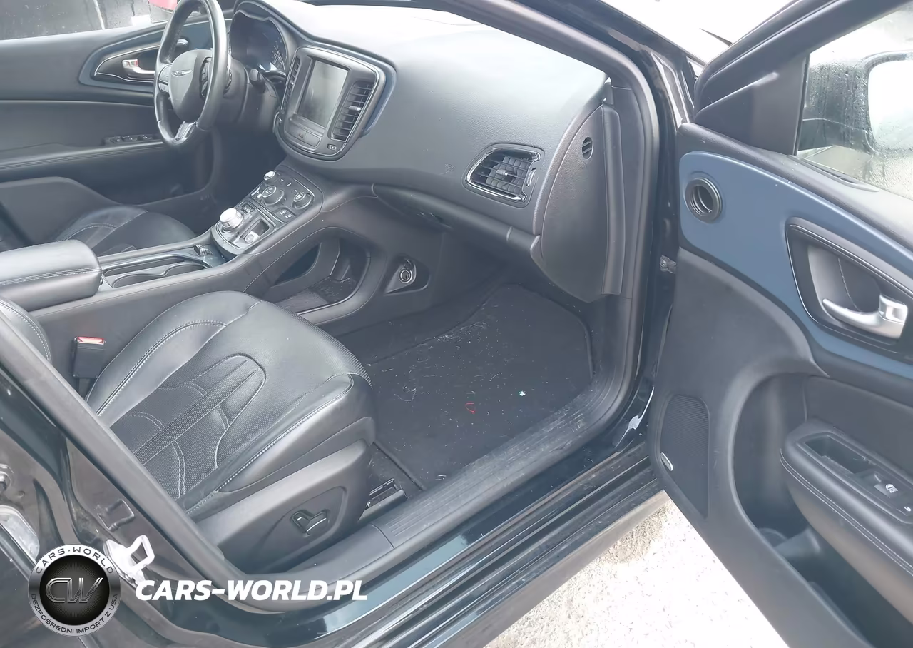 2015 Chrysler 200 S VIN:1C3CCCBG7FN735882 - 5