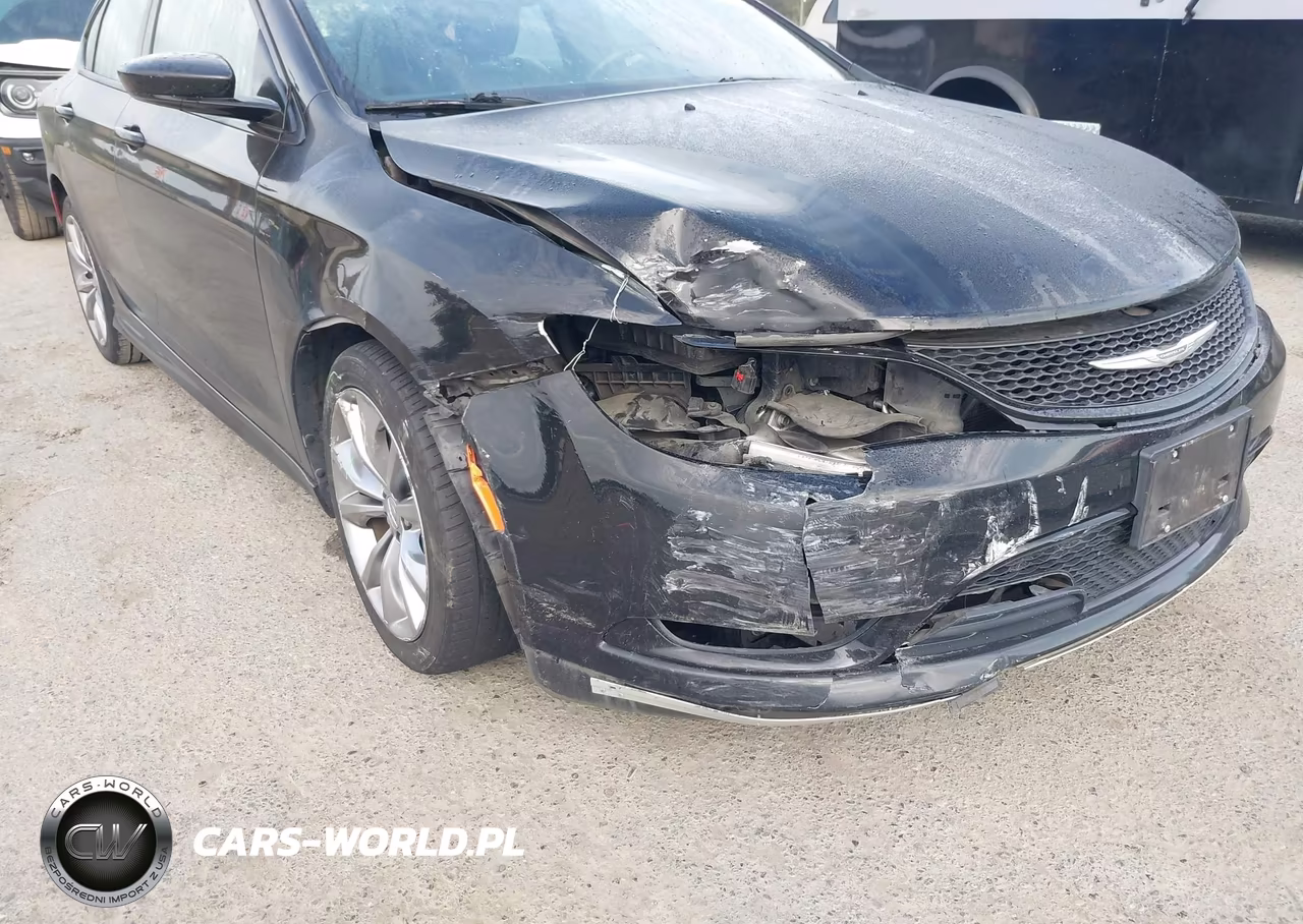 2015 Chrysler 200 S VIN:1C3CCCBG7FN735882 - 6