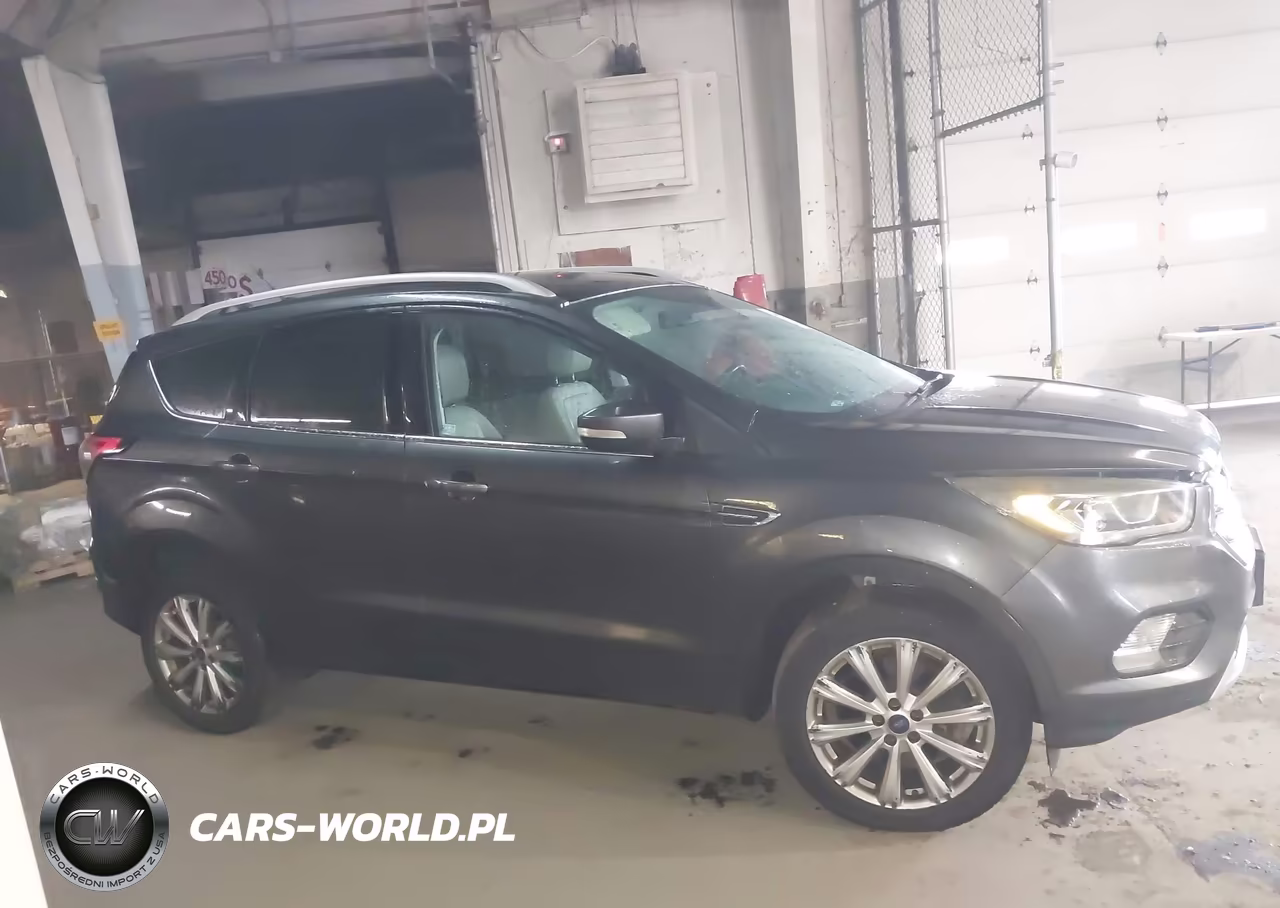 2017 Ford Escape Titanium VIN:1FMCU9JD8HUE00427 - 14