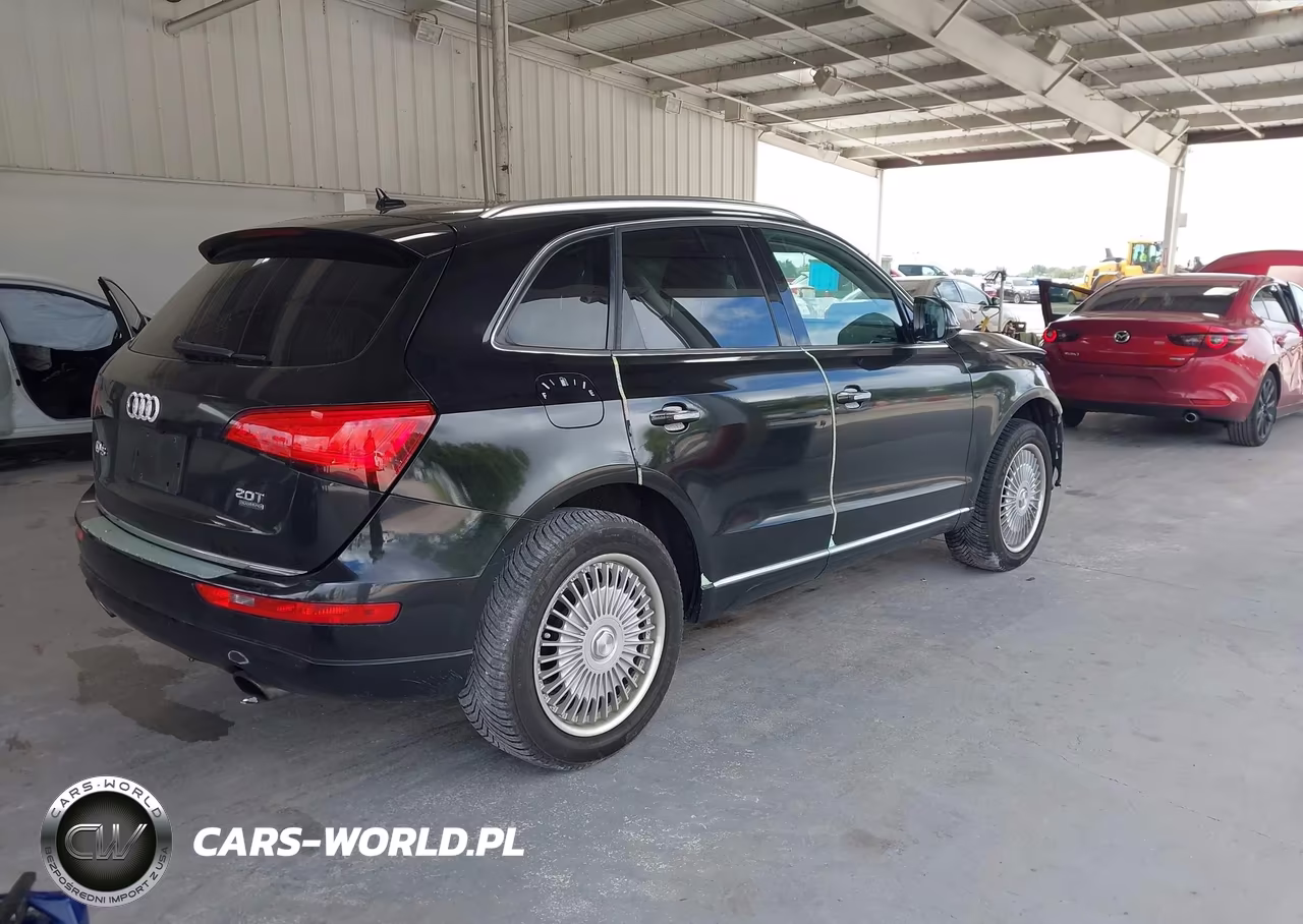 2017 Audi Q5 2.0T Premium VIN:WA1L2AFP2HA082699 - 4
