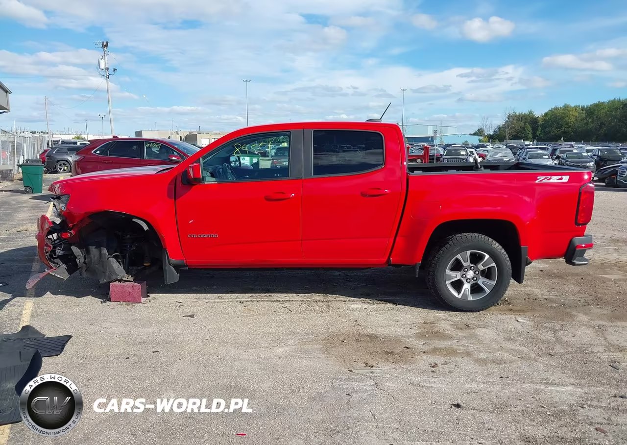 2018 Chevrolet Colorado Z71 VIN:1GCGTDEN7J1113876 - 15
