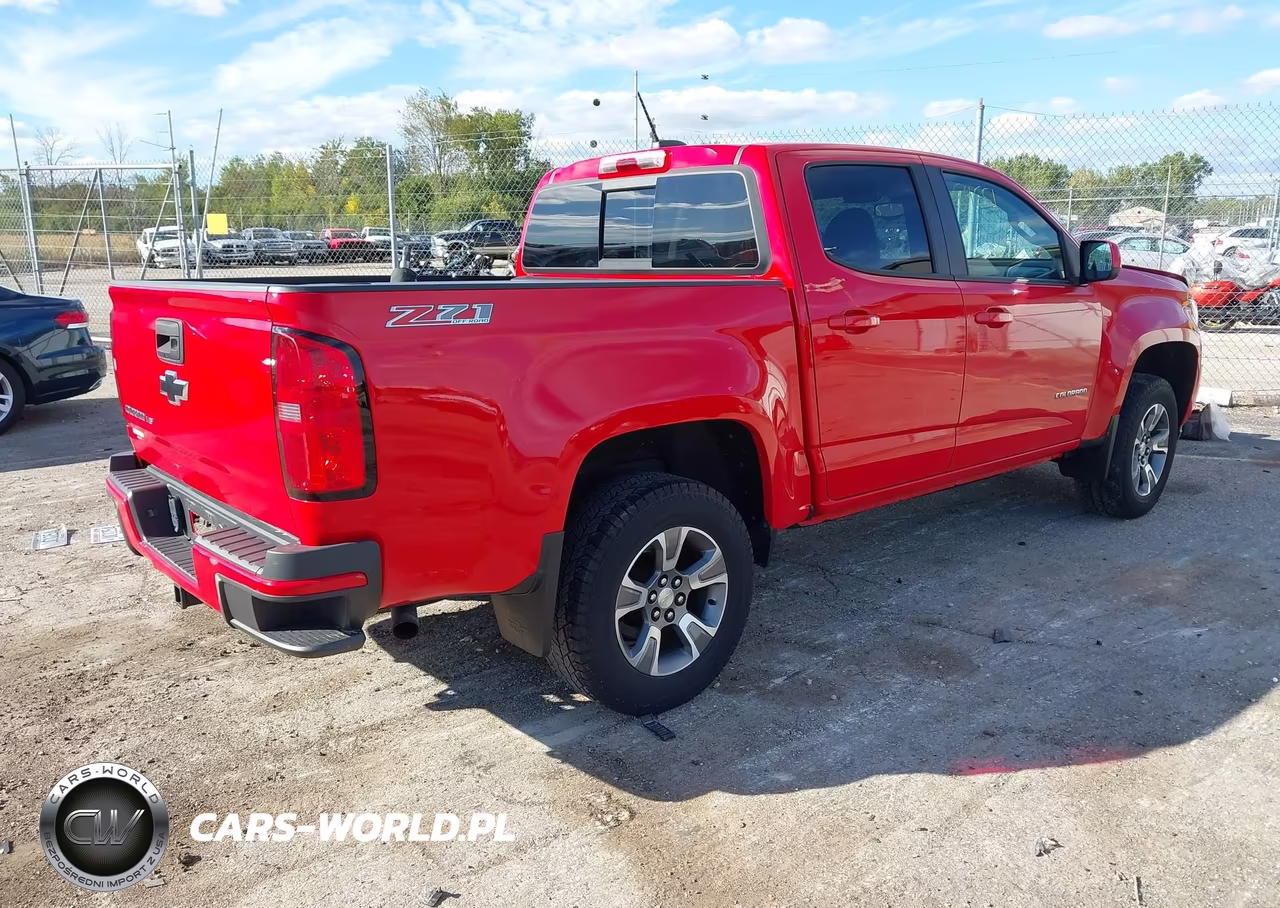 2018 Chevrolet Colorado Z71 VIN:1GCGTDEN7J1113876 - 4