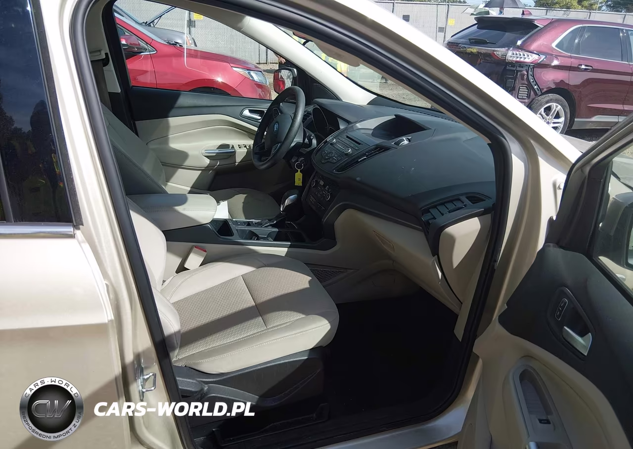 2018 Ford Escape Se VIN:1FMCU0GD0JUA49909 - 5