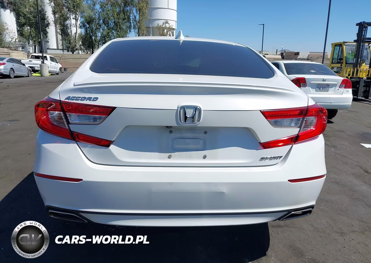 2018 Honda Accord Sport VIN:1HGCV1F32JA172663 - 16