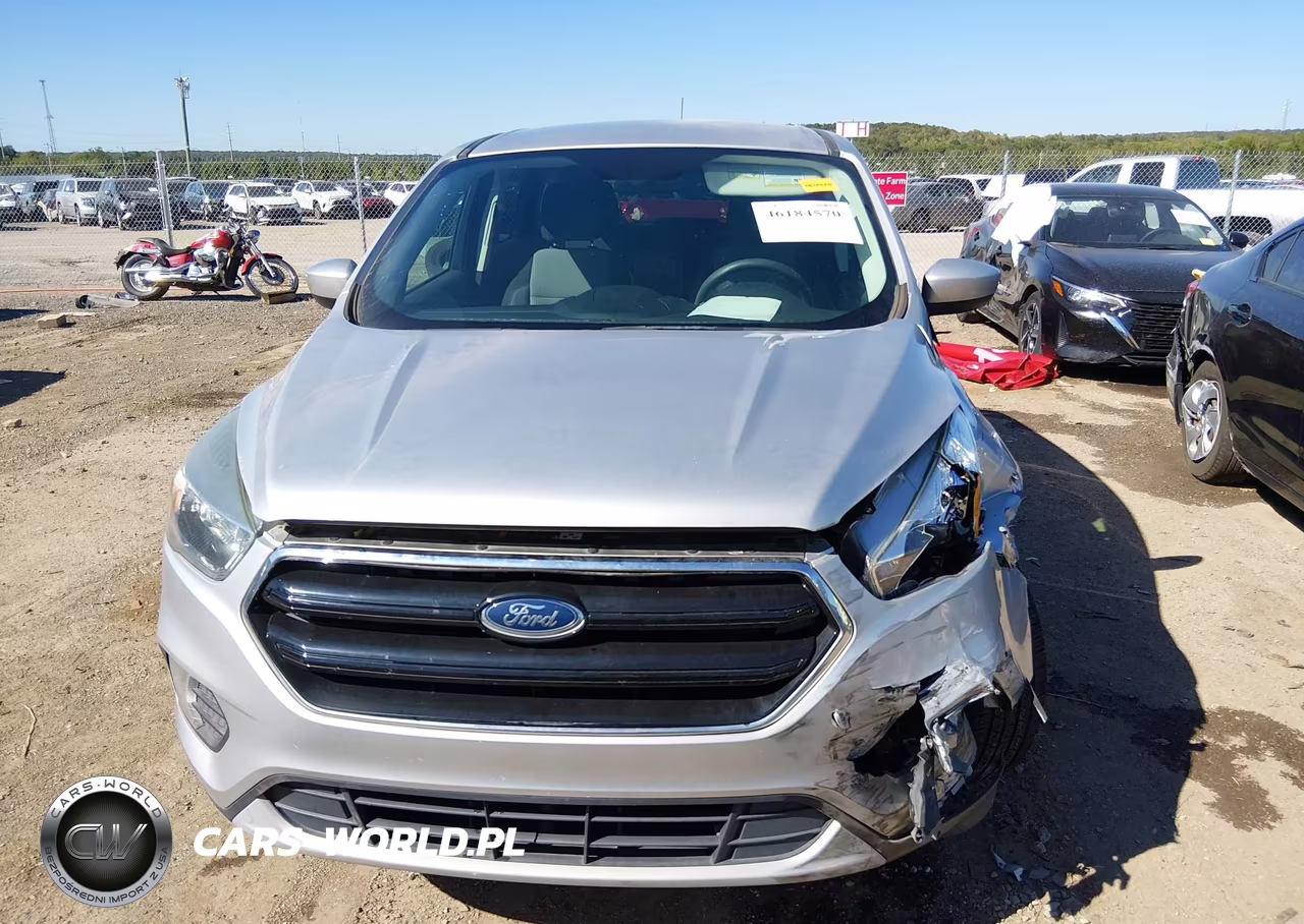 2017 Ford Escape Se VIN:1FMCU0GD1HUB88070 - 12