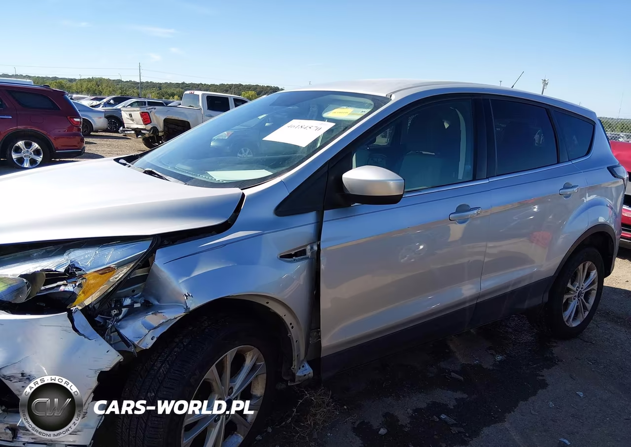 2017 Ford Escape Se VIN:1FMCU0GD1HUB88070 - 14