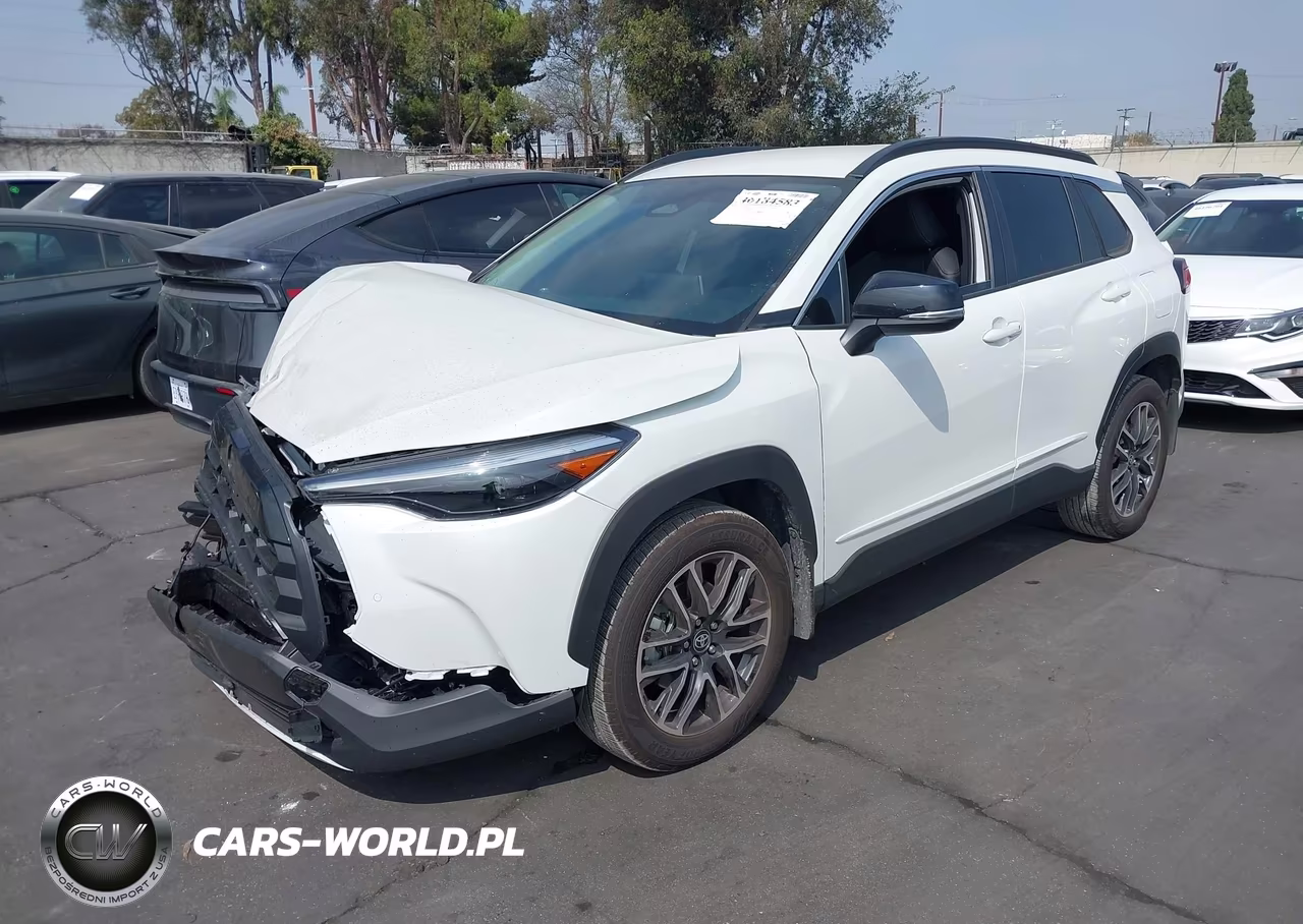 2026 Toyota Corolla Cross Xle VIN:7MUEAAAG7TV178158 - 2