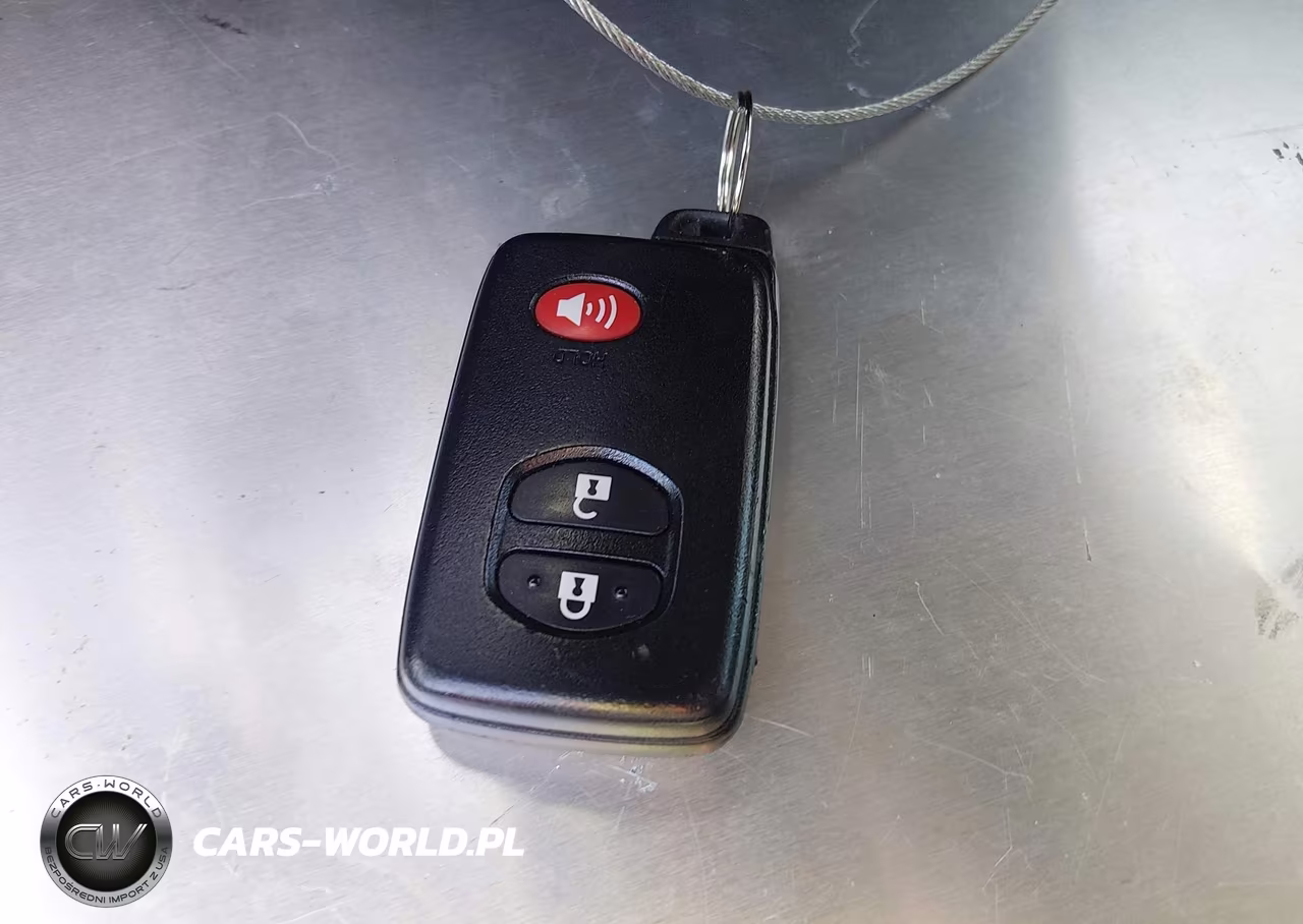 2012 Toyota Prius Two VIN:JTDKN3DU2C5521639 - 11